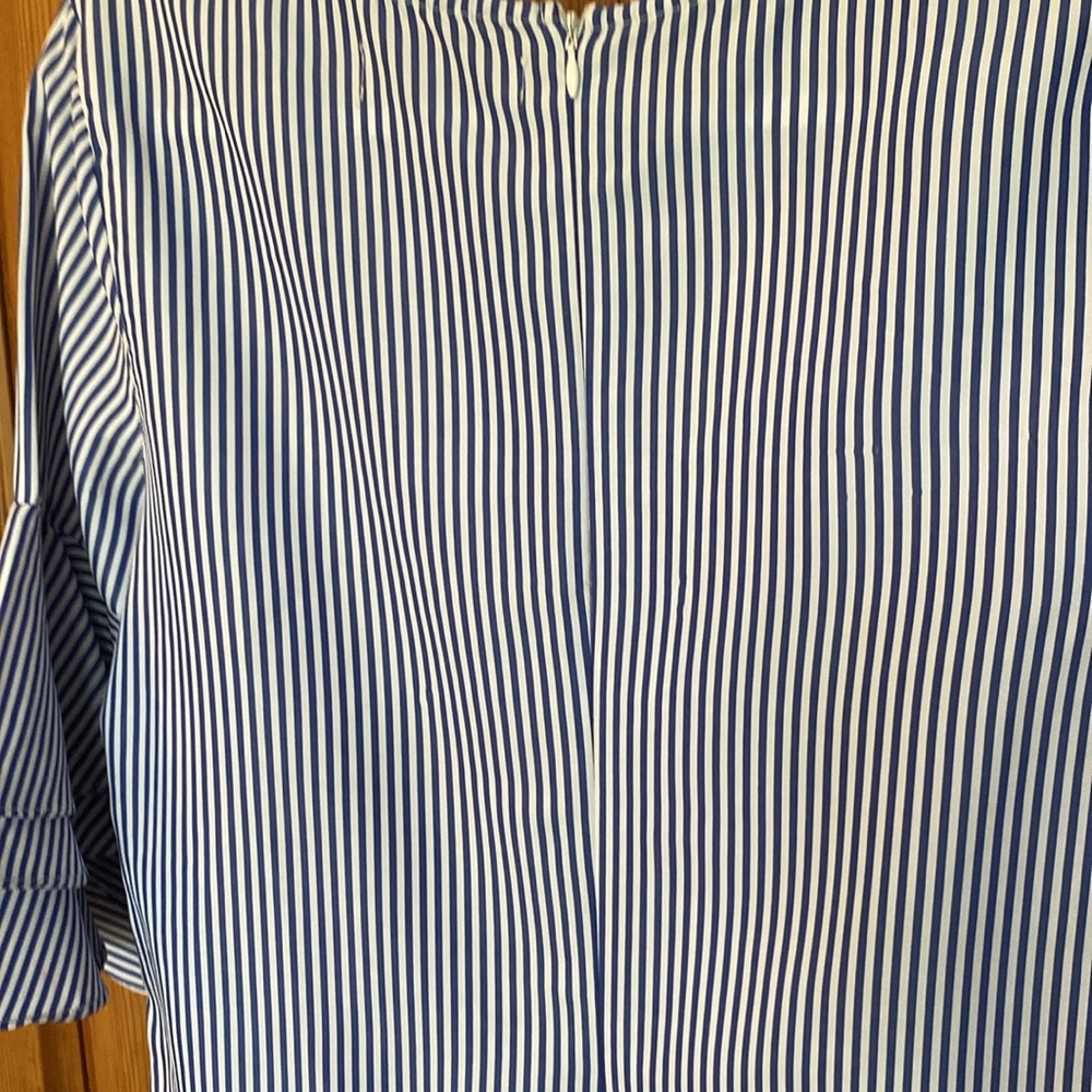 DO+BE Women’s Blue/White Pin Striped 3/4 Bell Sleeve Mini Dress. Size M - Picture 6 of 7